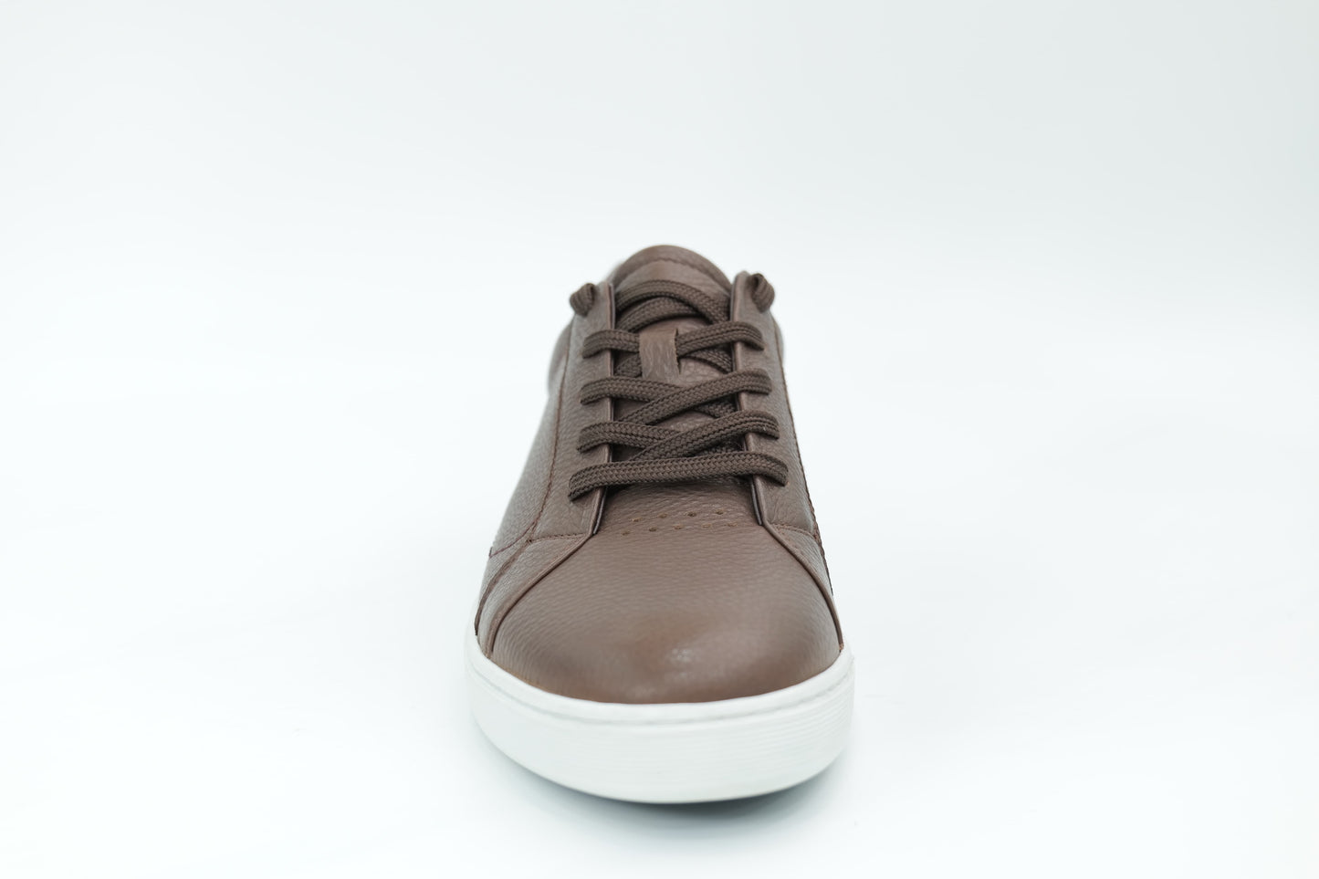 Casual sneakers