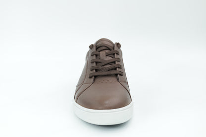Casual sneakers
