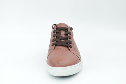 Casual sneakers