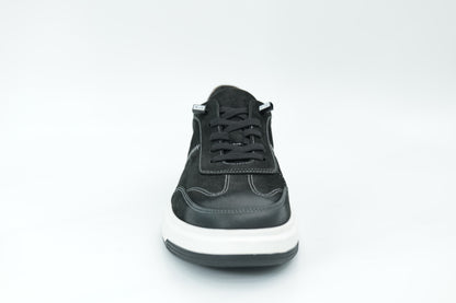 Casual sneakers