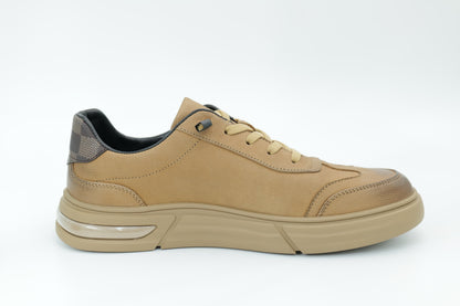 Casual sneakers
