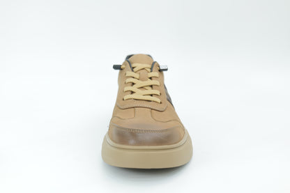 Casual sneakers