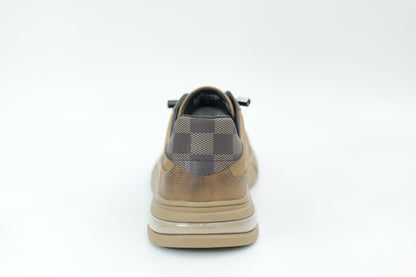 Casual sneakers