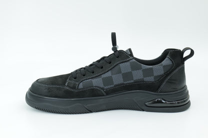 Casual sneakers