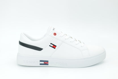 Casual sneakers