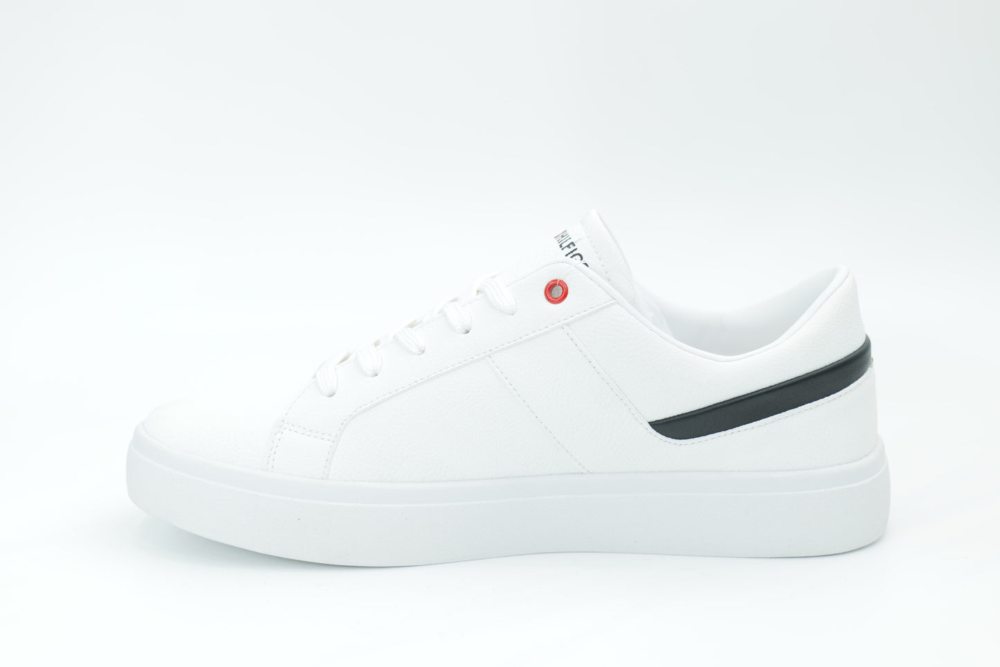 Casual sneakers
