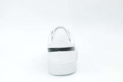 Casual sneakers