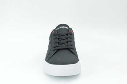 Casual sneakers