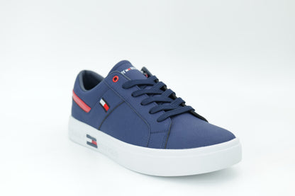 Casual sneakers