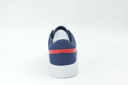 Casual sneakers