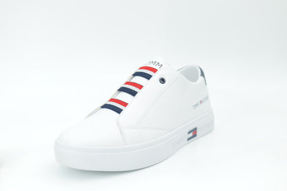 Casual sneakers