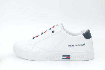 Casual sneakers