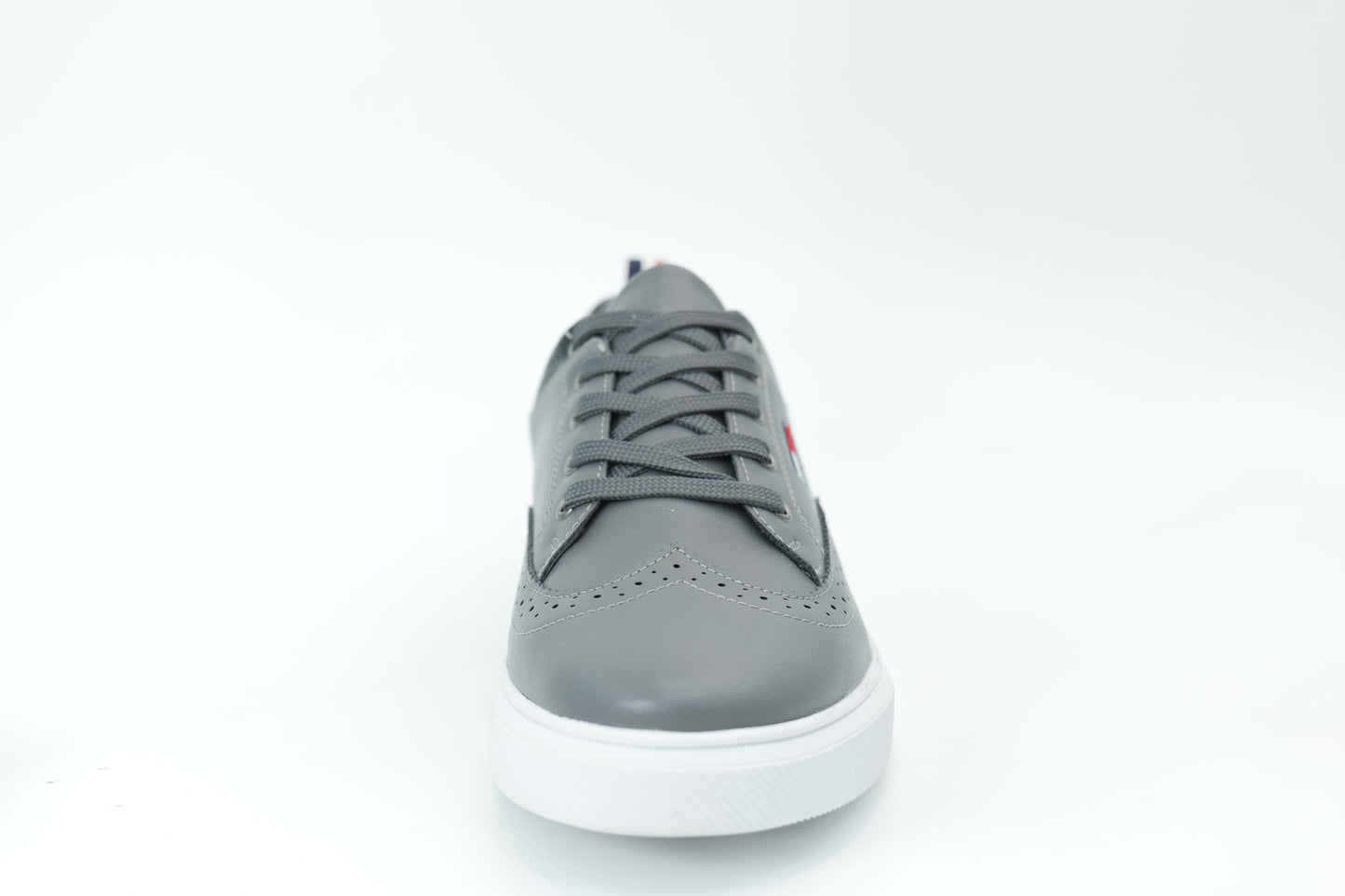Casual sneakers