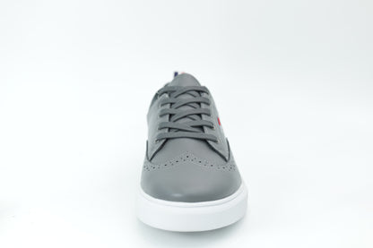 Casual sneakers