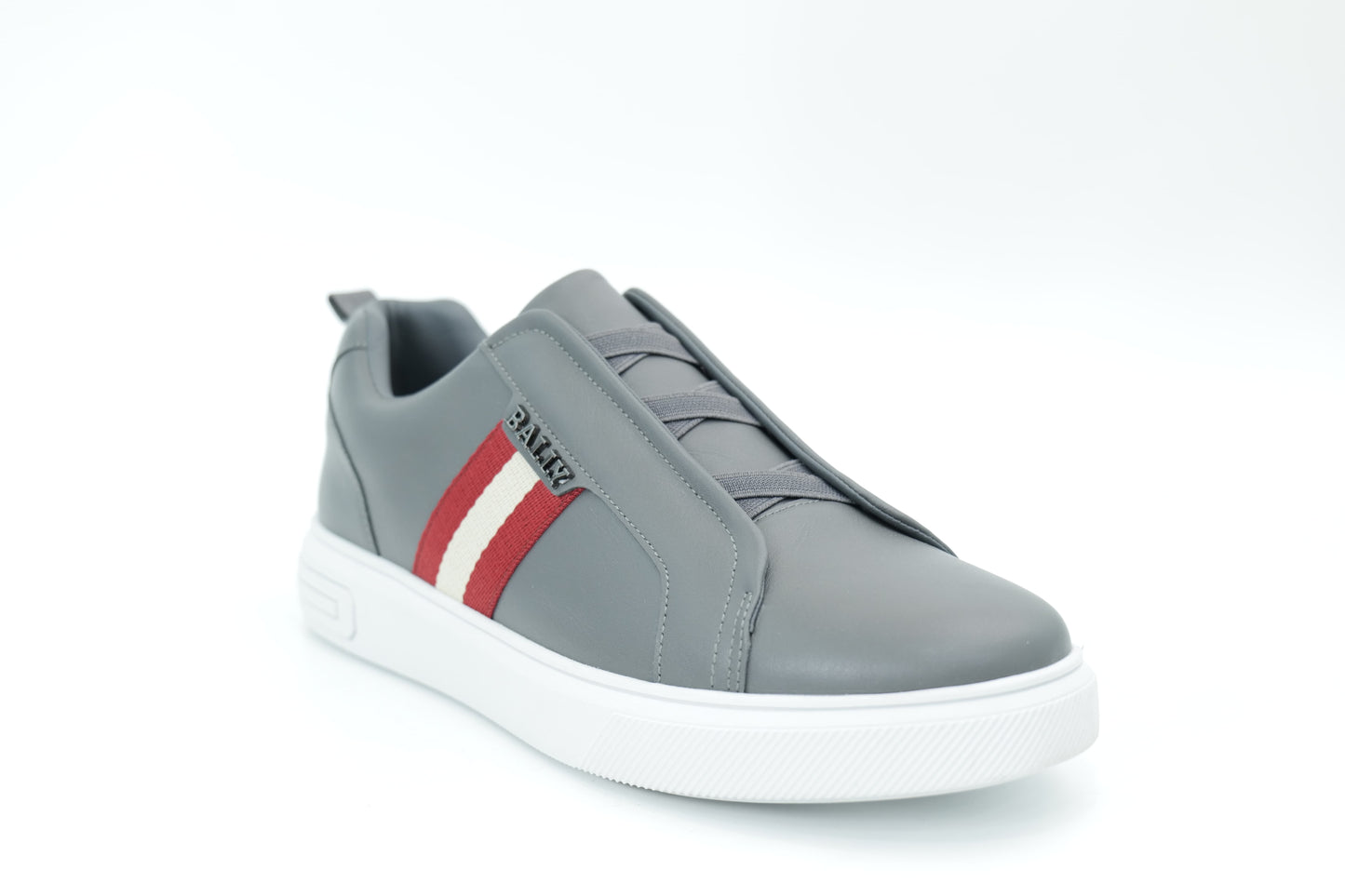 Casual sneakers