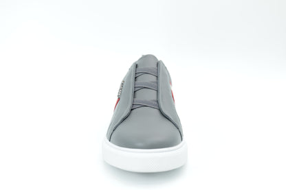 Casual sneakers