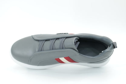 Casual sneakers