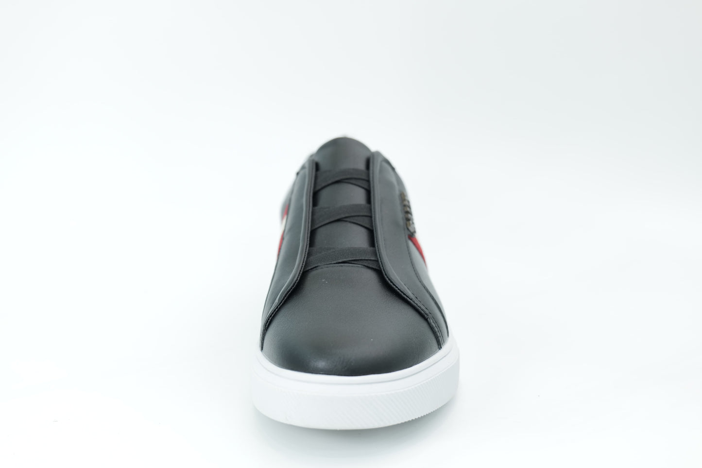 Casual sneakers