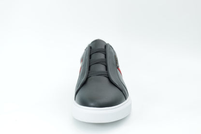 Casual sneakers