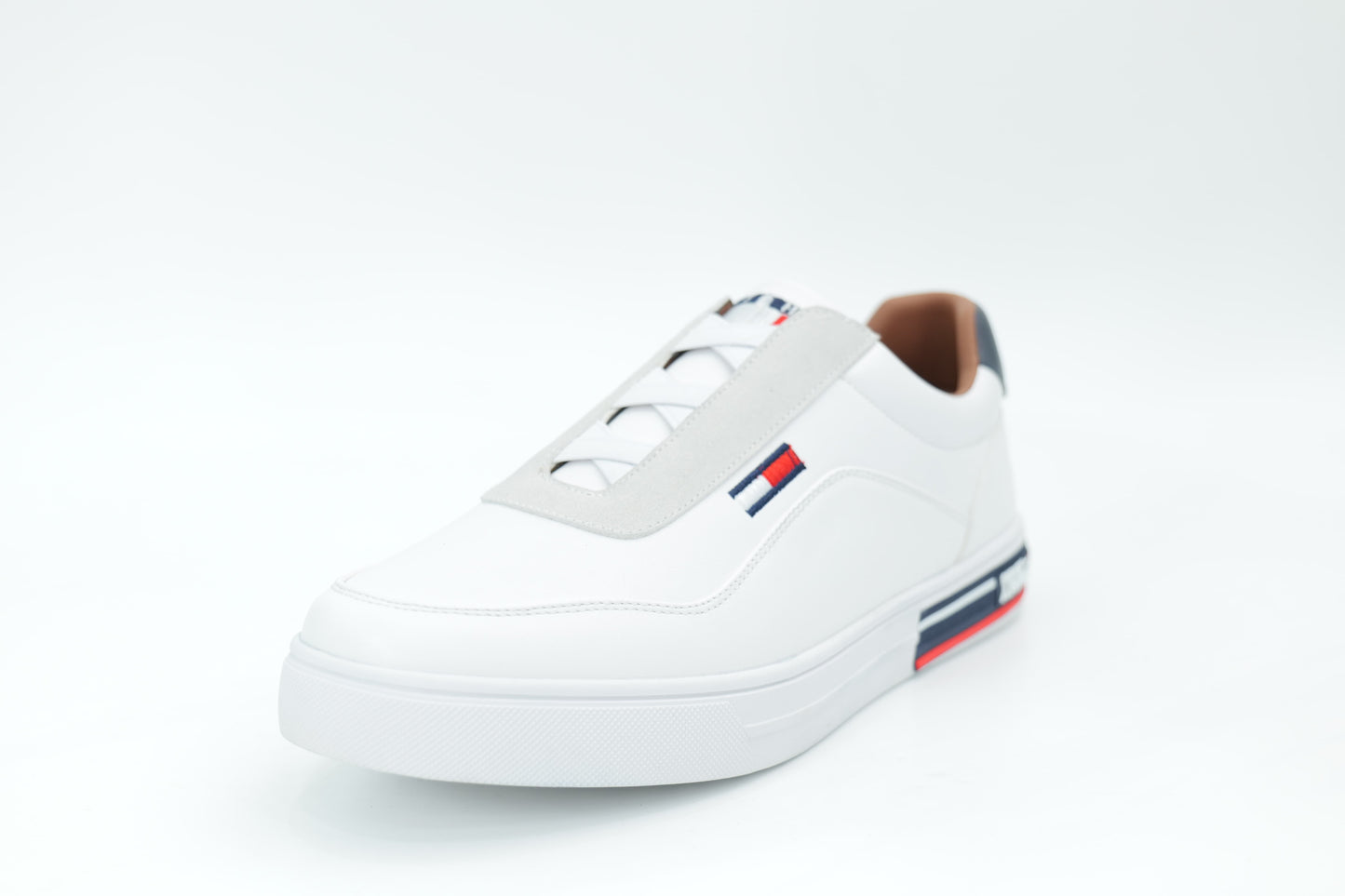 Casual sneakers