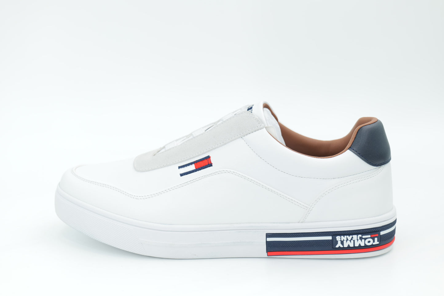 Casual sneakers