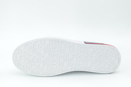 Casual sneakers