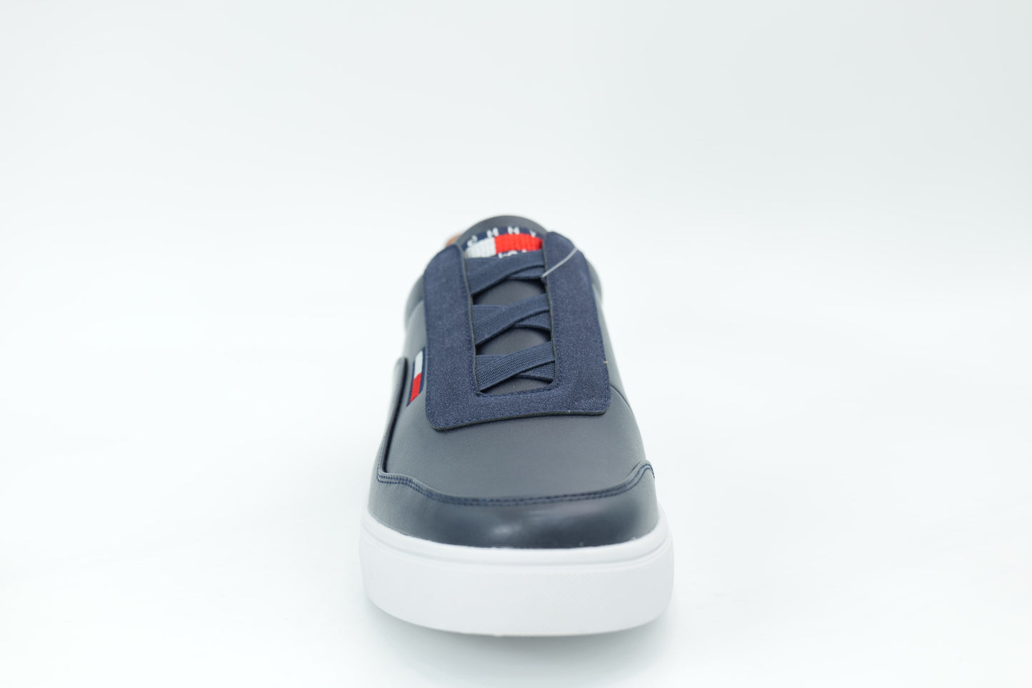 Casual sneakers