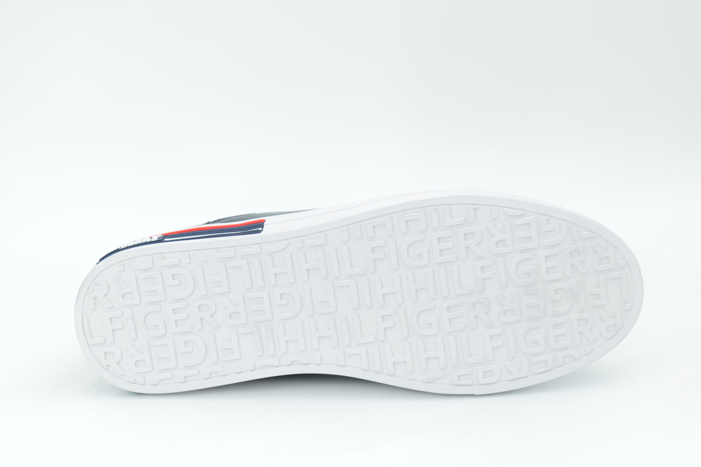Casual sneakers
