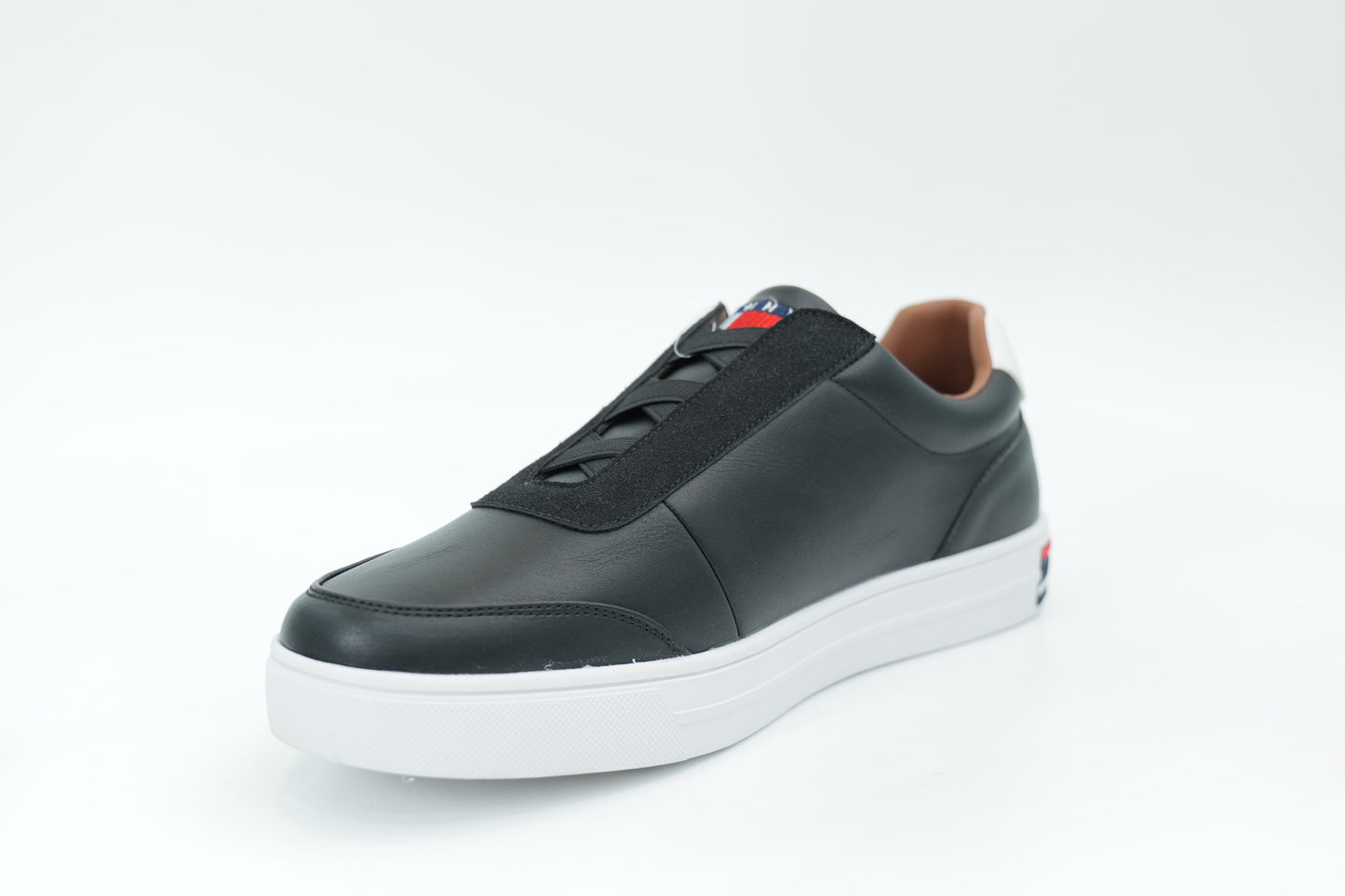 Casual sneakers
