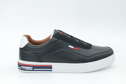 Casual sneakers