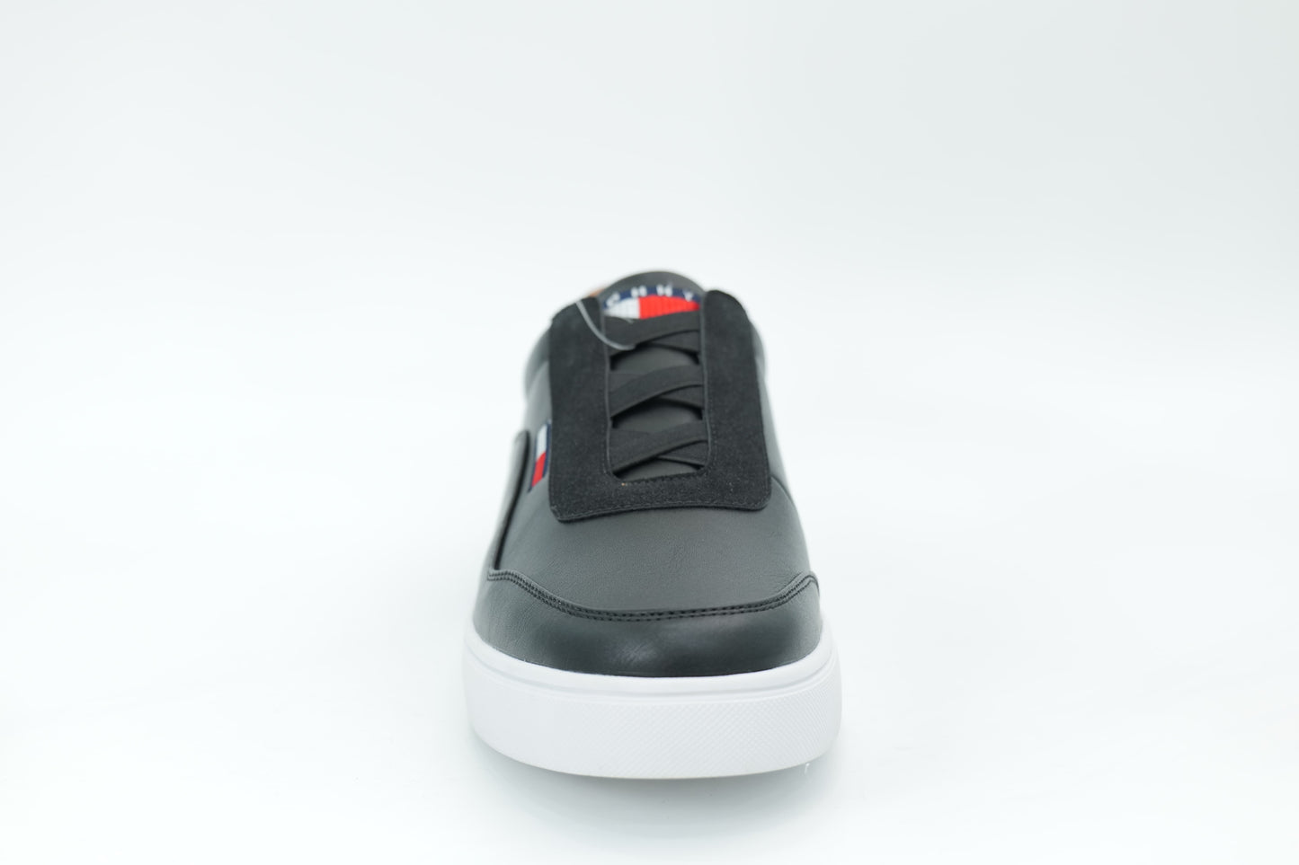 Casual sneakers