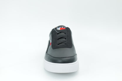 Casual sneakers