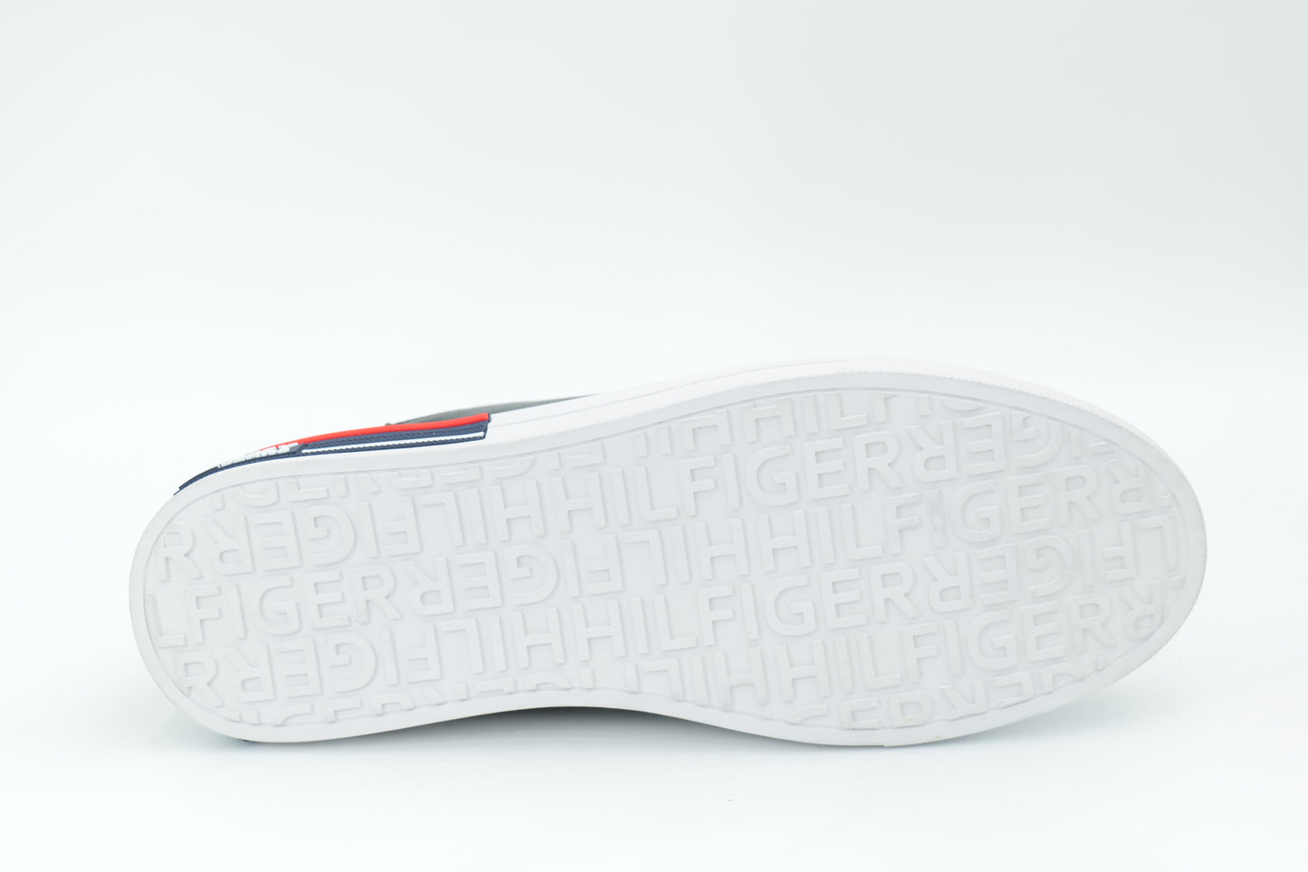 Casual sneakers