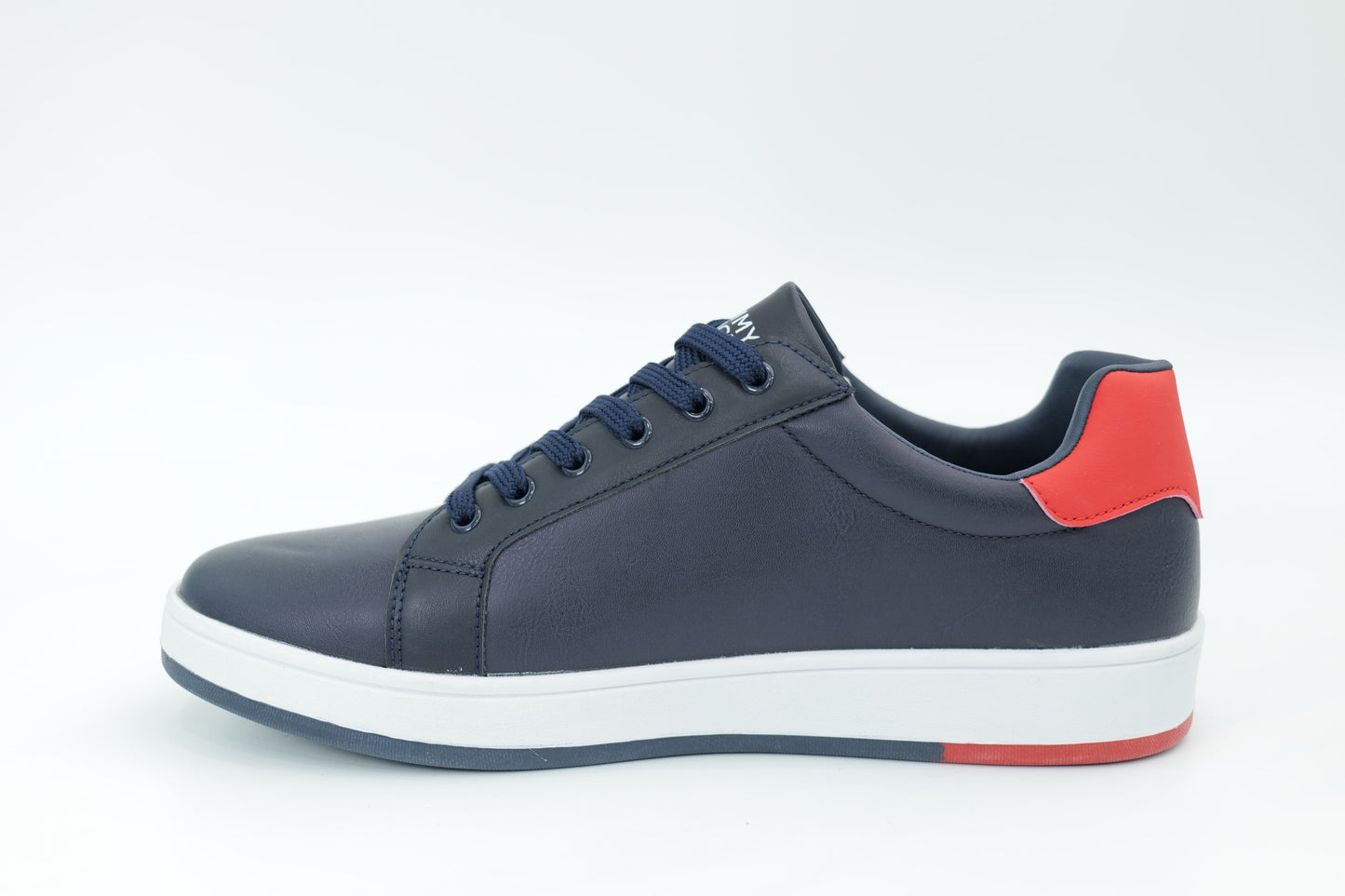 Casual sneakers
