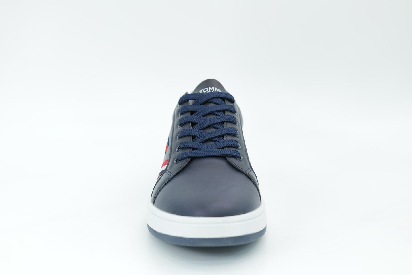 Casual sneakers