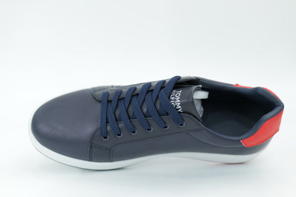 Casual sneakers