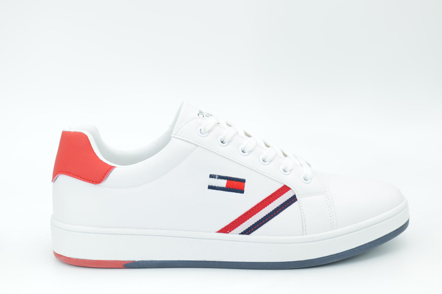 Casual sneakers