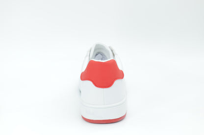 Casual sneakers
