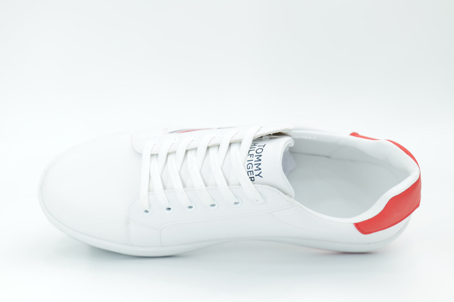 Casual sneakers