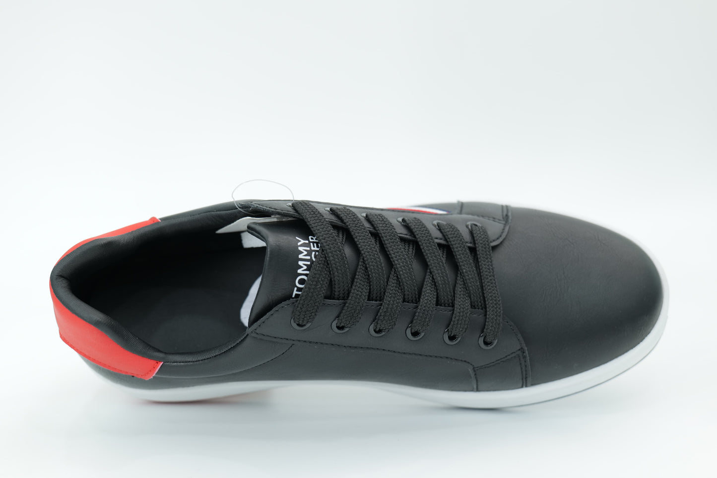 Casual sneakers