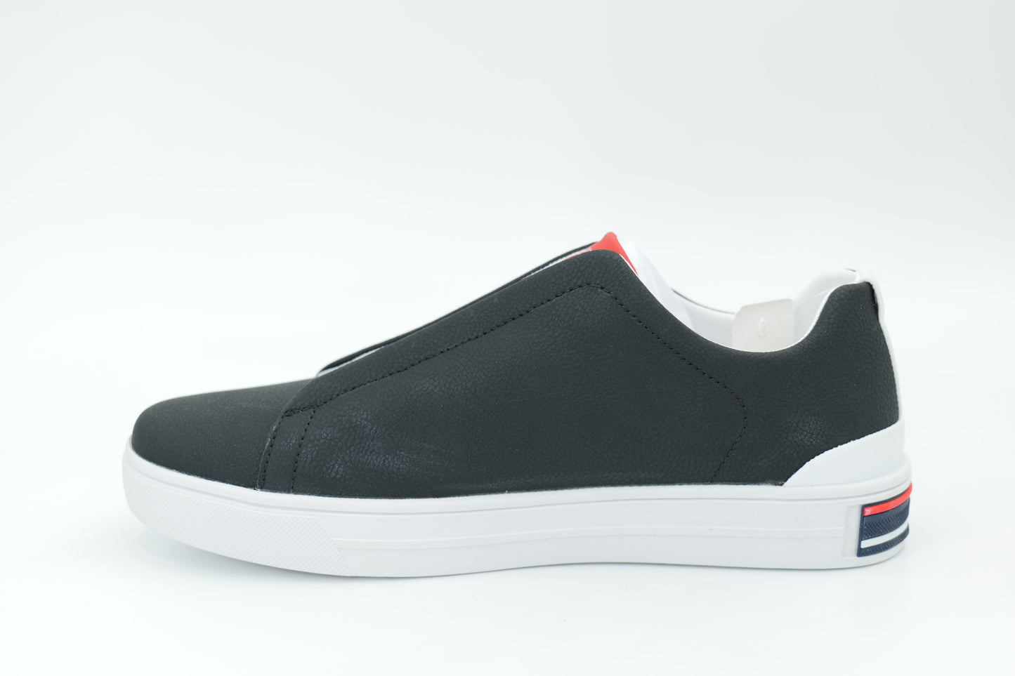 Casual sneakers