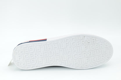Casual sneakers
