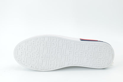 Casual sneakers
