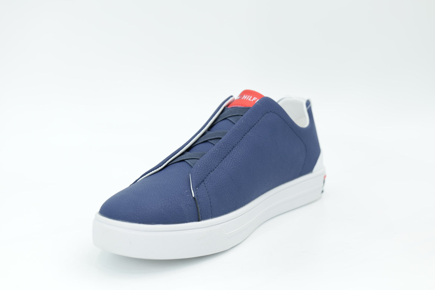 Casual sneakers