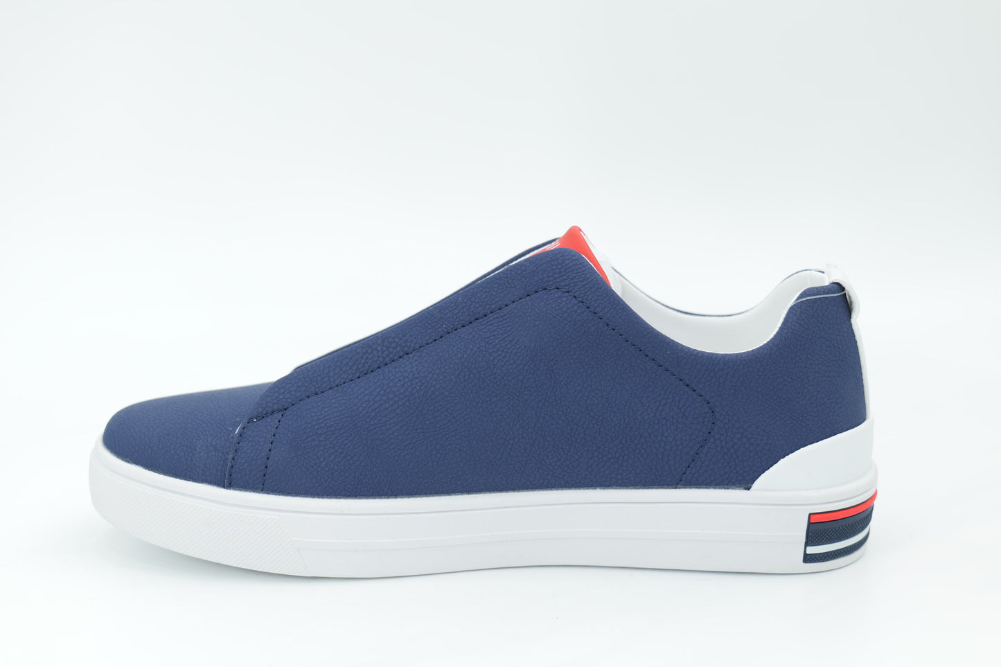 Casual sneakers