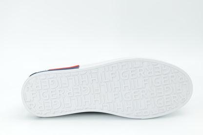Casual sneakers