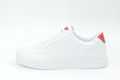Casual sneakers