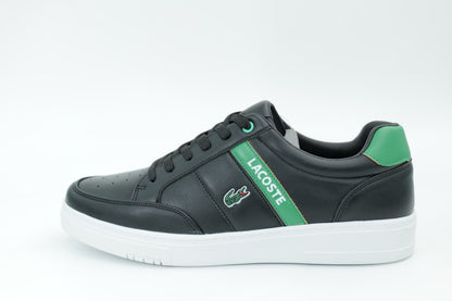 Casual sneakers