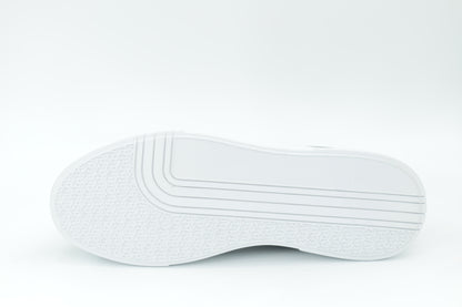 Casual sneakers