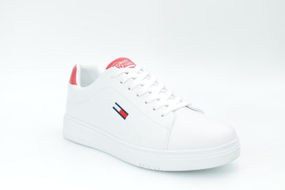 Casual sneakers